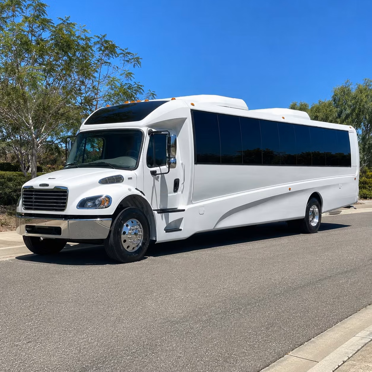 akron 30 passenger minibus rental