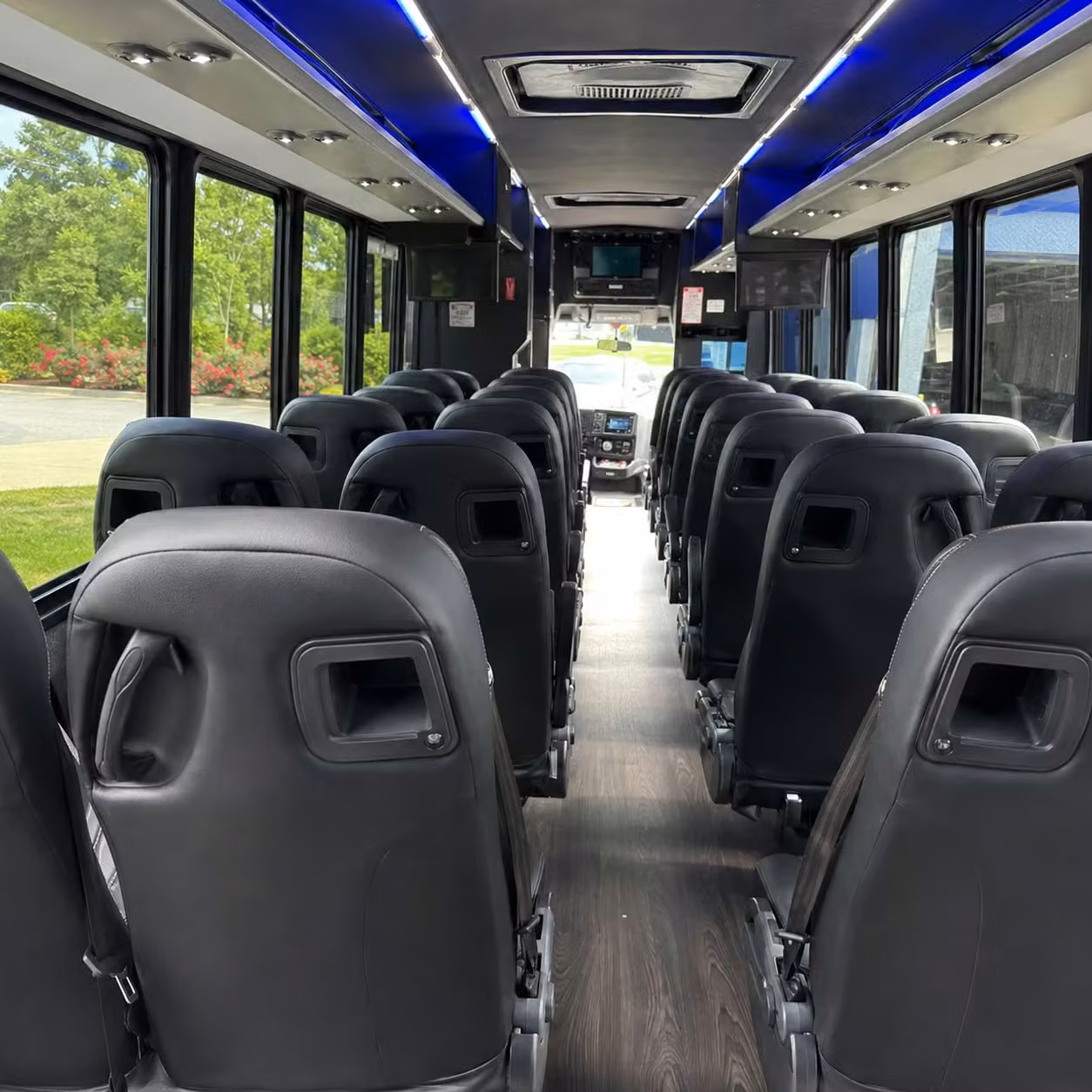 akron 35 passenger minibus rental