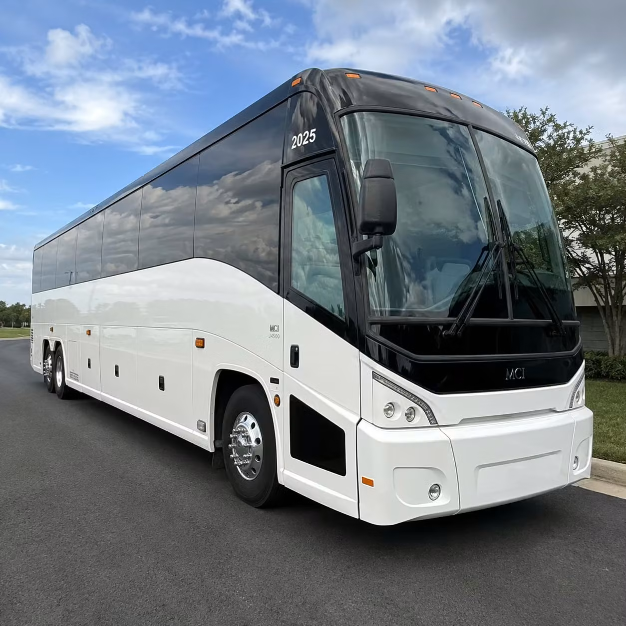 bus rentals for akron concerts music festival
