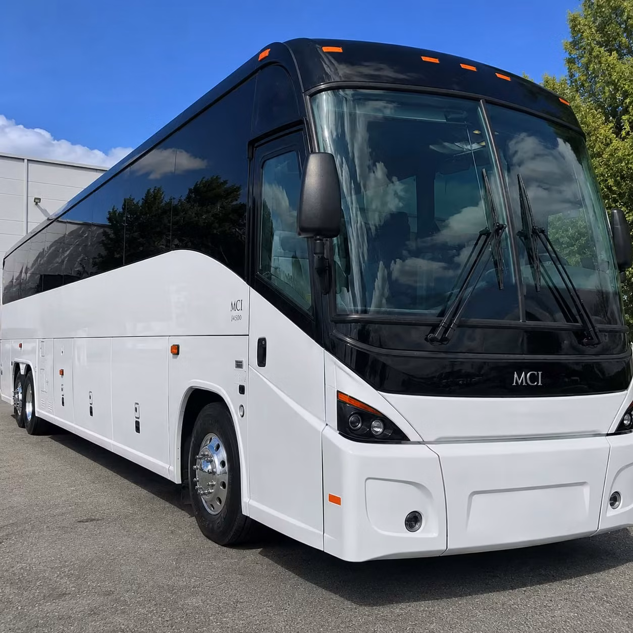 shuttle your akron workforce between remote parking and your facility